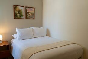 w Comfortable 2BR w Balcony in Miraflores