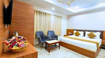 White Panda Hotels Royal Inn