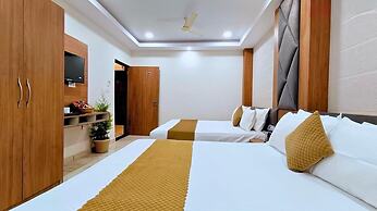 White Panda Hotels Royal Inn