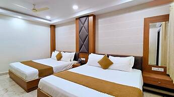 White Panda Hotels Royal Inn