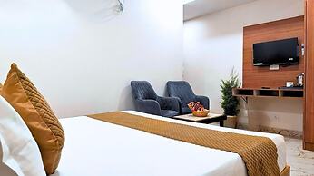White Panda Hotels Royal Inn