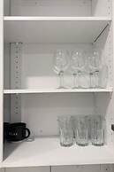 Condo w 2 Beds 13 Mins From West Edmonton Mall