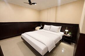 Landmark Inn