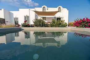 Avra Villa with Sunset View Oia