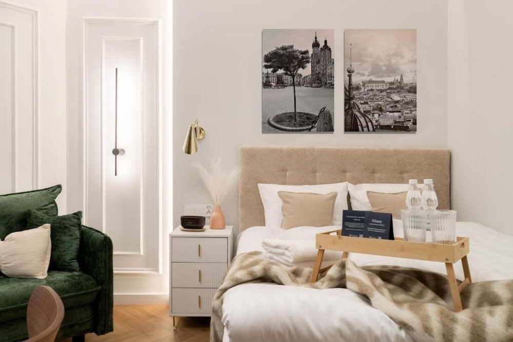 Malila Premium Apartments Estery Boutique
