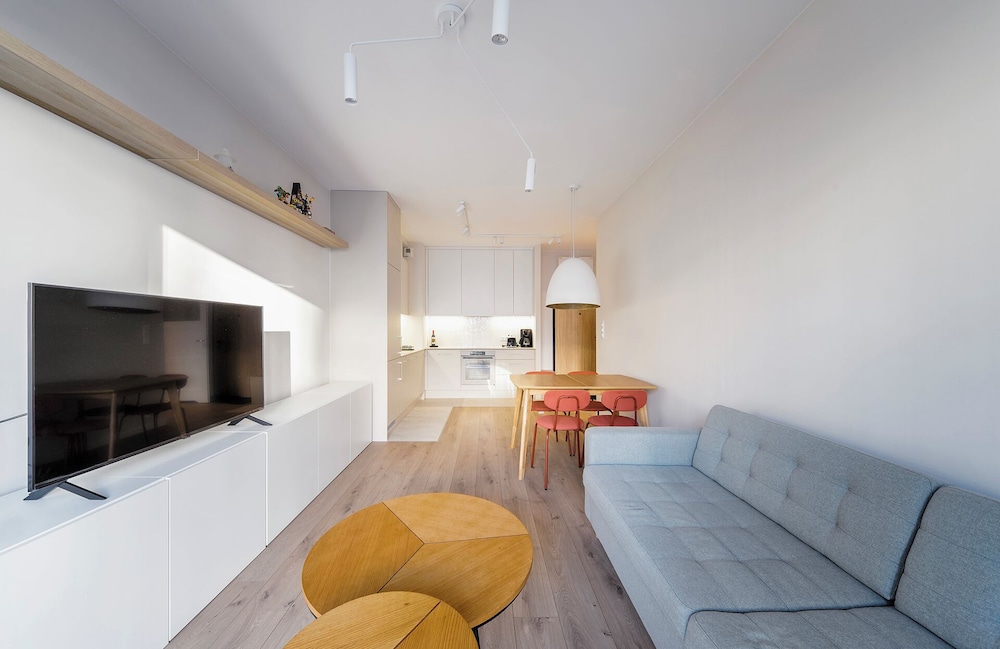 RentPlanet - Apartament Dąbrowskiego