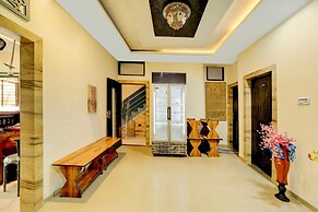 Collection O Vrindavan Palace Colony