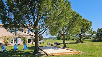 Maison d'hôtes La Ramade, 5 chambres et table d'hôtes en Provence (12 
