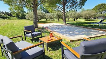 Maison d'hôtes La Ramade, 5 chambres et table d'hôtes en Provence (12 
