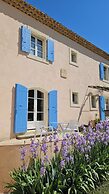 Maison d'hôtes La Ramade, 5 chambres et table d'hôtes en Provence (12 