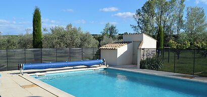 Maison d'hôtes La Ramade, 5 chambres et table d'hôtes en Provence (12 