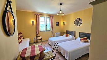 Maison d'hôtes La Ramade, 5 chambres et table d'hôtes en Provence (12 