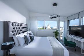 Loggia Suites