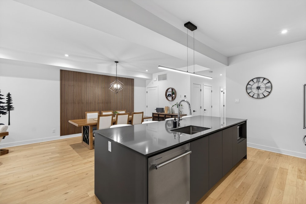 104 Verbier Building 14
