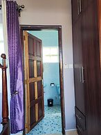 Calm Breeze Resort Rwanchege