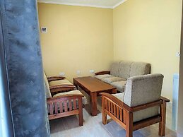 Calm Breeze Resort Rwanchege