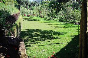 Calm Breeze Resort Rwanchege