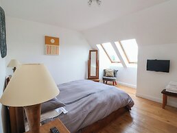 Lurach House