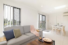 Smart Suites Self Check-in - 1BDR Balcony Darnley