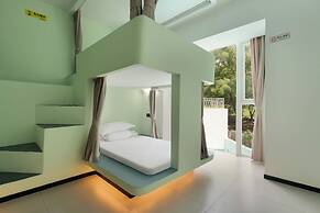 Sanya Shengge International Hostel