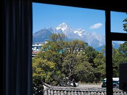 Lijiang Ancient City Hitone Resort