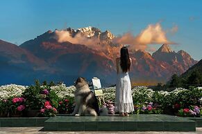 Lijiang Ancient City Hitone Resort