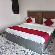 Hotel Taj Holiday