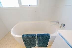 StayAU Luxe 6BR Cradle Mountain