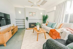 StayAU Luxe 6BR Cradle Mountain