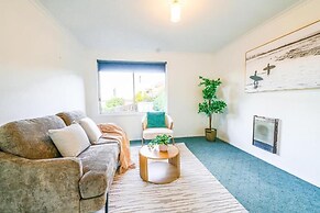 StayAU Luxe 6BR Cradle Mountain