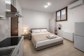 Vespucci Studio - Next to the Sea
