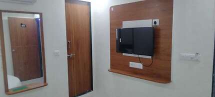 HOTEL JASRAJ