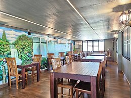 Srianan Resort
