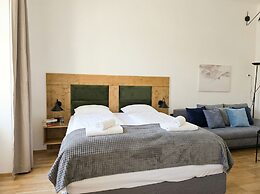 Modern 1BR Apartment Near Stadthalle