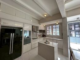 Residence at 49
