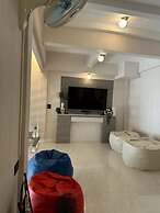 Residence at 49