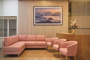 Hotel Flamount Arka Studios