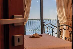 Castello degli Aranci Eco Resort