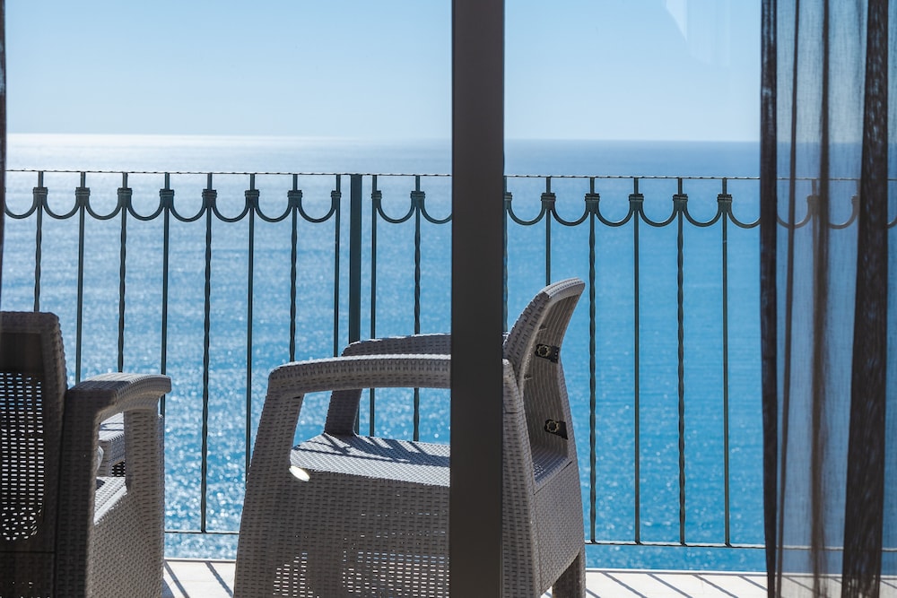 Castello degli Aranci Eco Resort