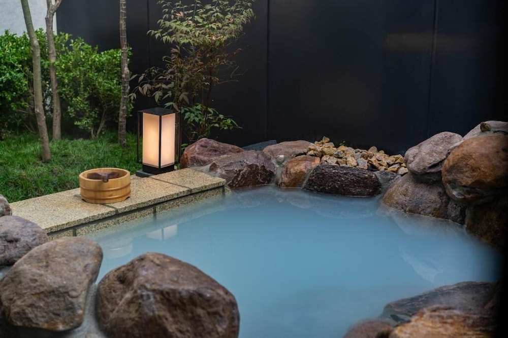 Beijing Wanli Yipiao Courtyard Hot Spring Resort