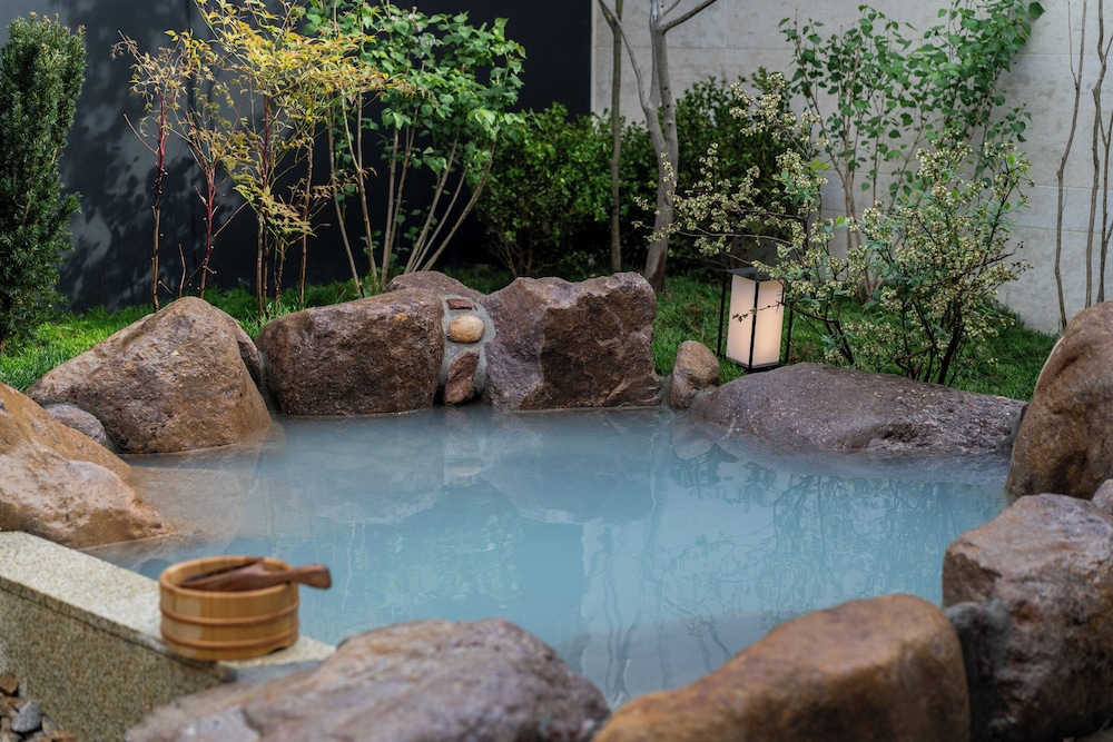 Beijing Wanli Yipiao Courtyard Hot Spring Resort