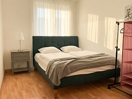 Comfy 3BR Near Belvedere Palace