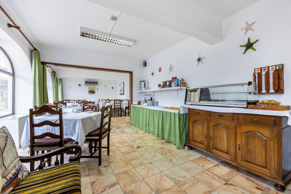 Salema Beach Hotel