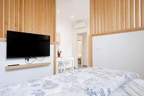 Eos Elegant Apartment & Suites