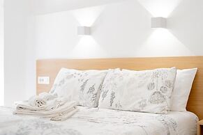 Eos Elegant Apartment & Suites