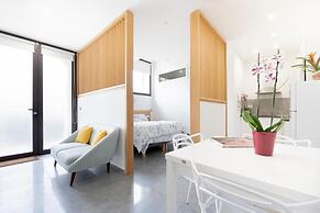 Eos Elegant Apartment & Suites