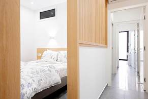 Eos Elegant Apartment & Suites