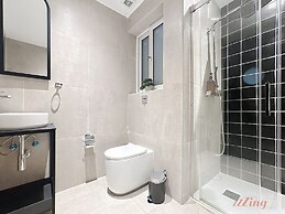 South 32 Hotel by Zzzing