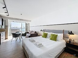 South 32 Hotel by Zzzing