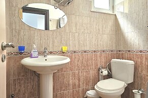 Two Bedroom Apartment With Sea View-061